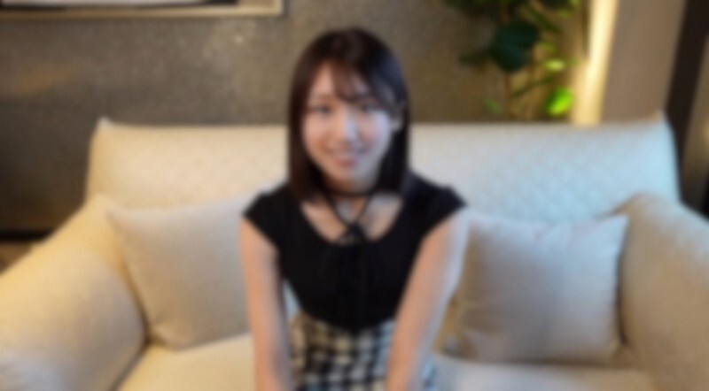 FC2-PPV-4736949: Shy College Girl’s First Uncensored Shoot