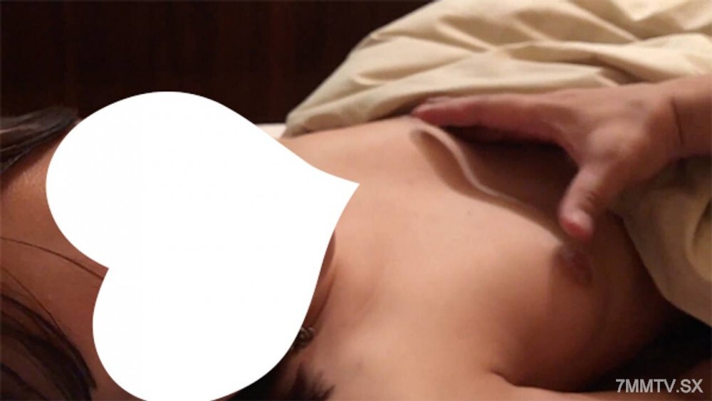 FC2-PPV-4793121 Riko 20 years old_3, Mori Menbe, raw food. An educated little sister, an average JD, and a well-educated school swimmer.讓萮吮腳芾、Iku'